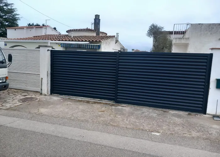 Apart-Rent Casa Flamicell 0042 Al Canal Con Piscina
